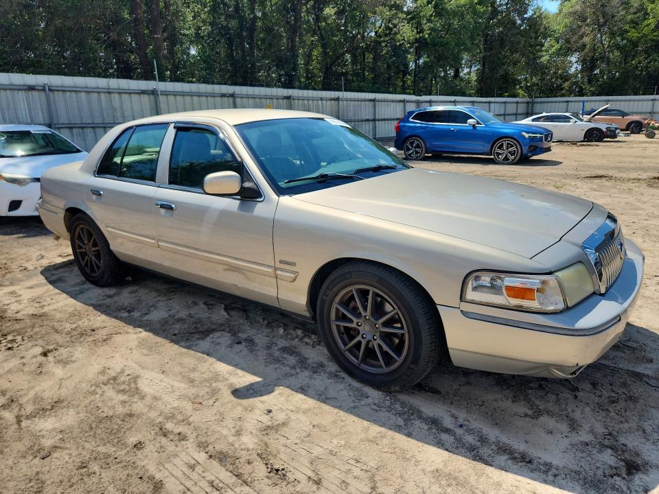 Продажа на аукционе авто 2010 Mercury Grand Marquis, vin: 2MEBM7FV1AX605722, номер лота: 69014246