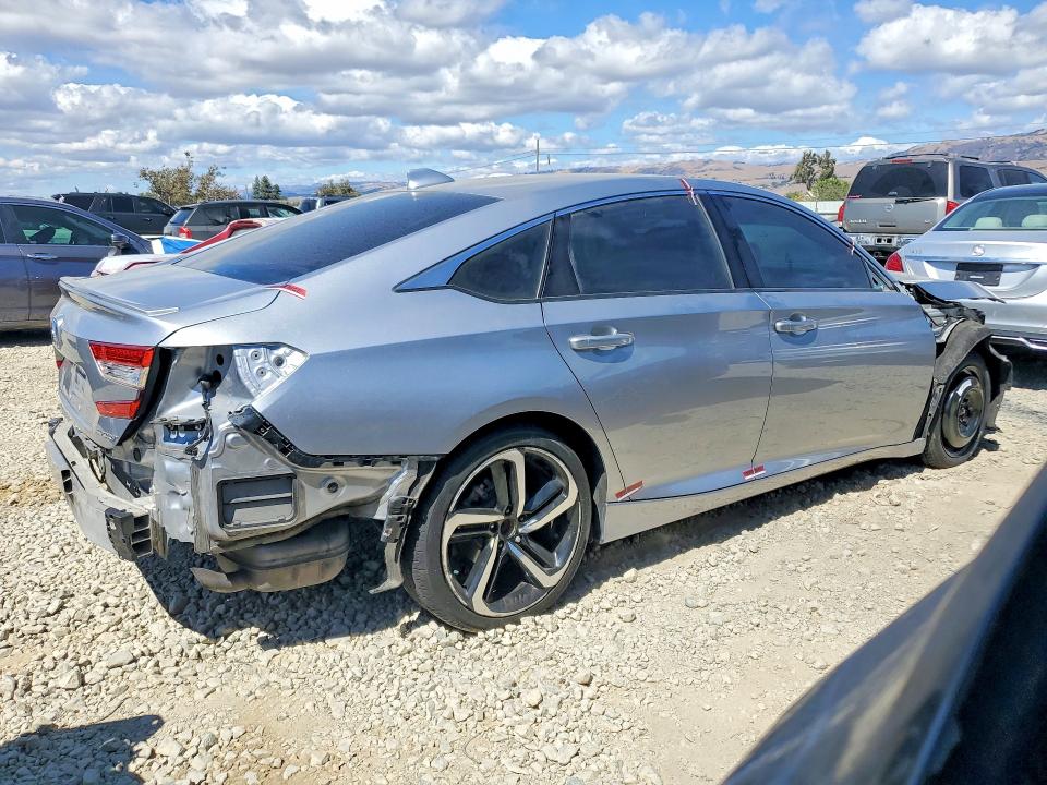 2018 Honda Accord მანქანა იყიდება აუქციონზე, vin: 1HGCV1F36JA164310, აუქციონის ნომერი: 67538146