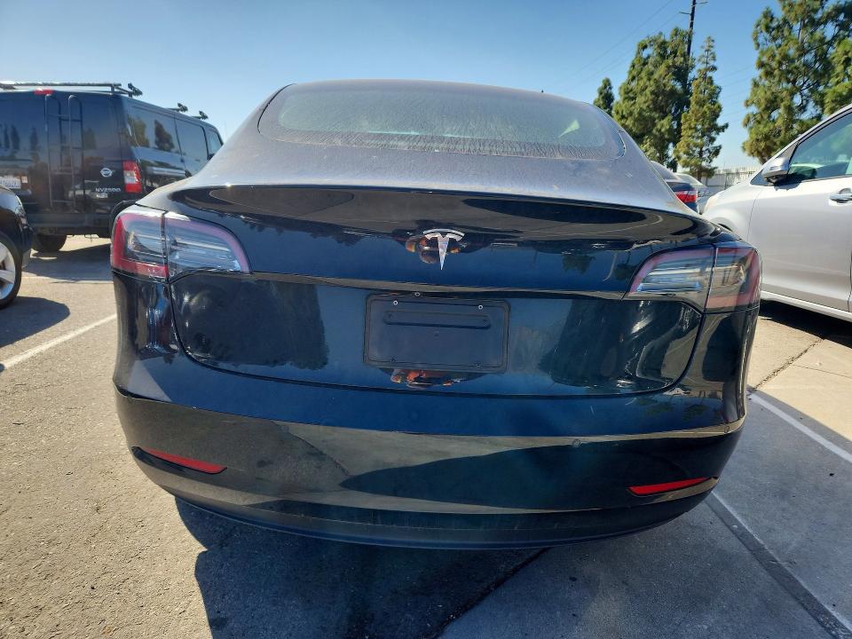 Продаж на аукціоні авто 2019 Tesla Model 3, vin: 5YJ3E1EA8KF415772, номер лоту: 70636516