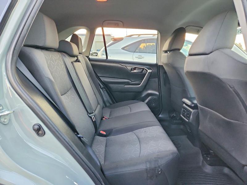 68595746 :رقم المزاد ، 2T3W1RFV6MC090563 vin ، 2021 Toyota Rav4 مزاد بيع