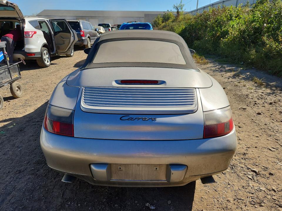 70438506 :رقم المزاد ، WP0CA2992YS650746 vin ، 2000 Porsche 911 مزاد بيع