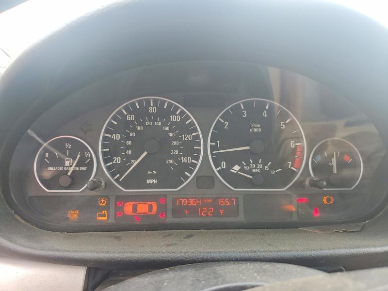 68014946 :رقم المزاد ، WBAEW53432PG09271 vin ، 2002 Bmw 330 مزاد بيع