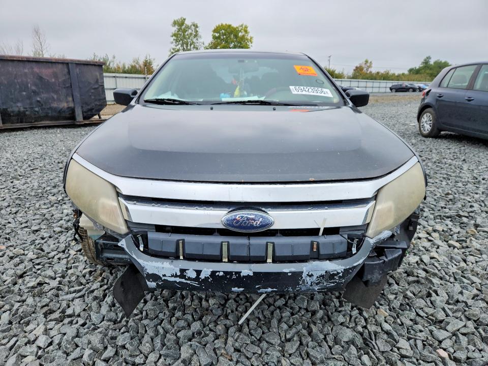 69423956 :رقم المزاد ، 3FADP0L37AR138998 vin ، 2010 Ford Fusion مزاد بيع