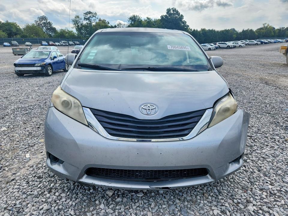 Aukcja sprzedaży 2013 Toyota Sienna, vin: 5TDKK3DC3DS352551, numer aukcji: 70045896