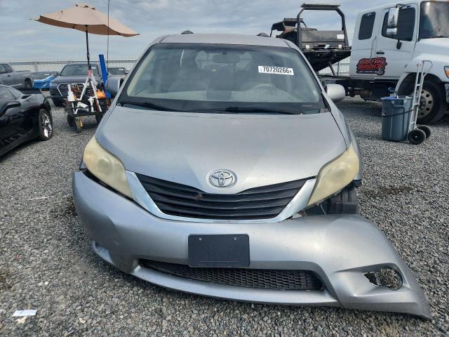 Продажа на аукционе авто 2011 Toyota Sienna, vin: 5TDKK3DC3BS041134, номер лота: 70720266