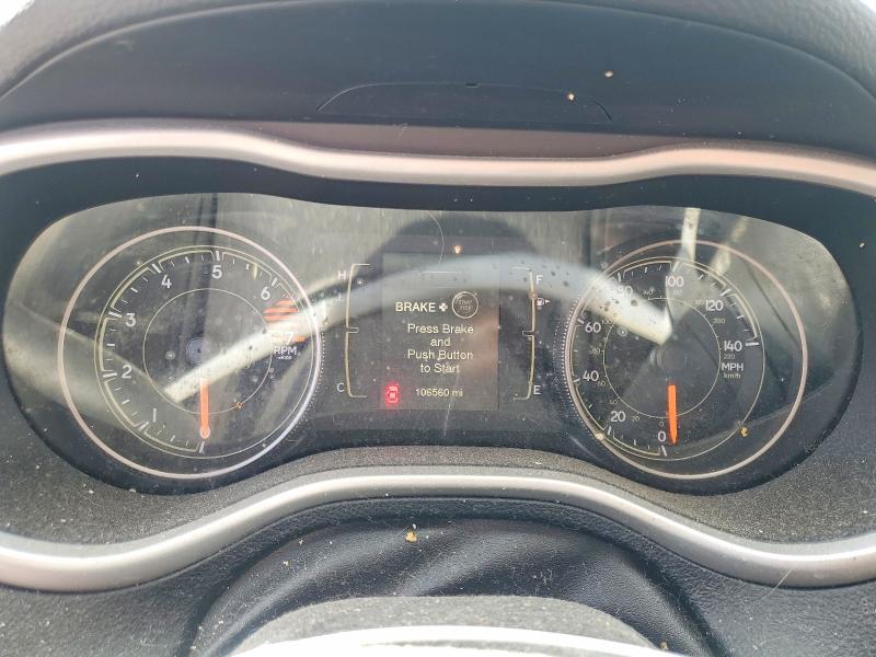 68762686 :رقم المزاد ، 1C4PJLLB4JD605613 vin ، 2018 Jeep Cherokee مزاد بيع