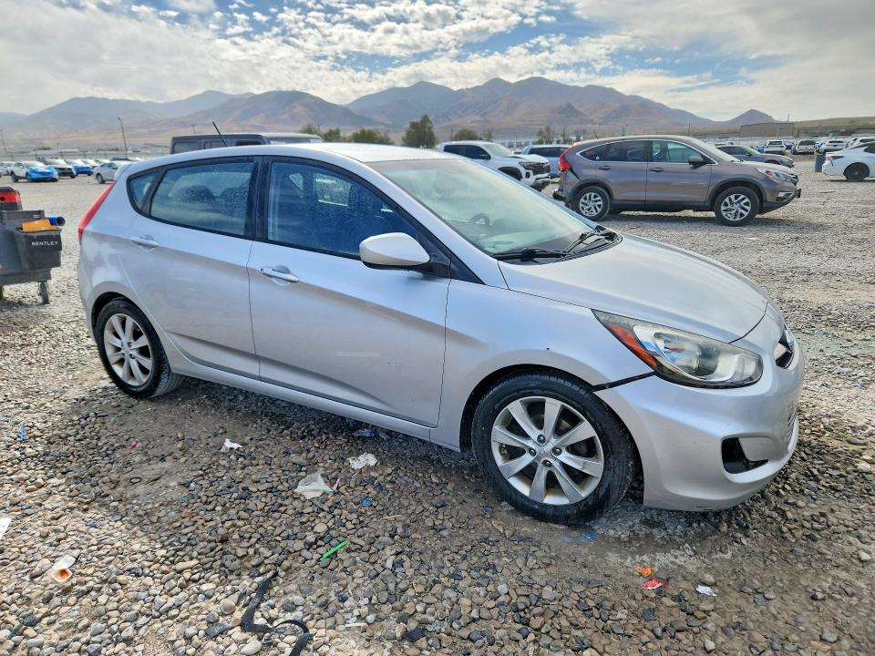 Продажа на аукционе авто 2012 Hyundai Accent, vin: KMHCU5AE2CU017688, номер лота: 69233016