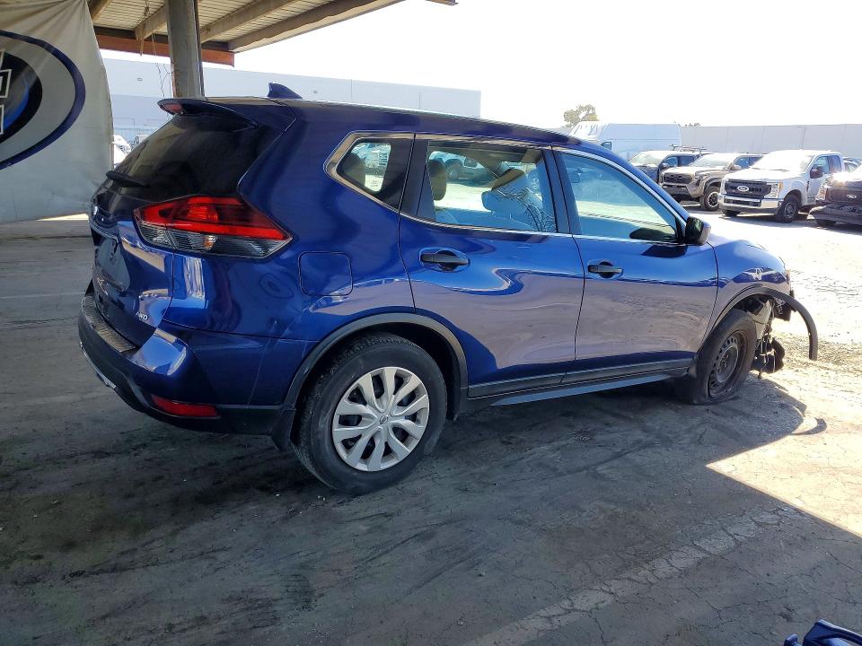 Продаж на аукціоні авто 2017 Nissan Rogue, vin: 5N1AT2MV4HC731467, номер лоту: 71238166
