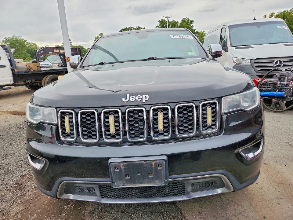 70190476 :رقم المزاد ، 1C4RJFBGXHC947557 vin ، 2017 Jeep Grand Cherokee مزاد بيع