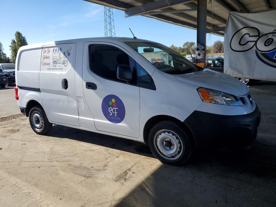 70674286 :رقم المزاد ، 3N6CM0KN2JK695020 vin ، 2018 Nissan Nv200 مزاد بيع