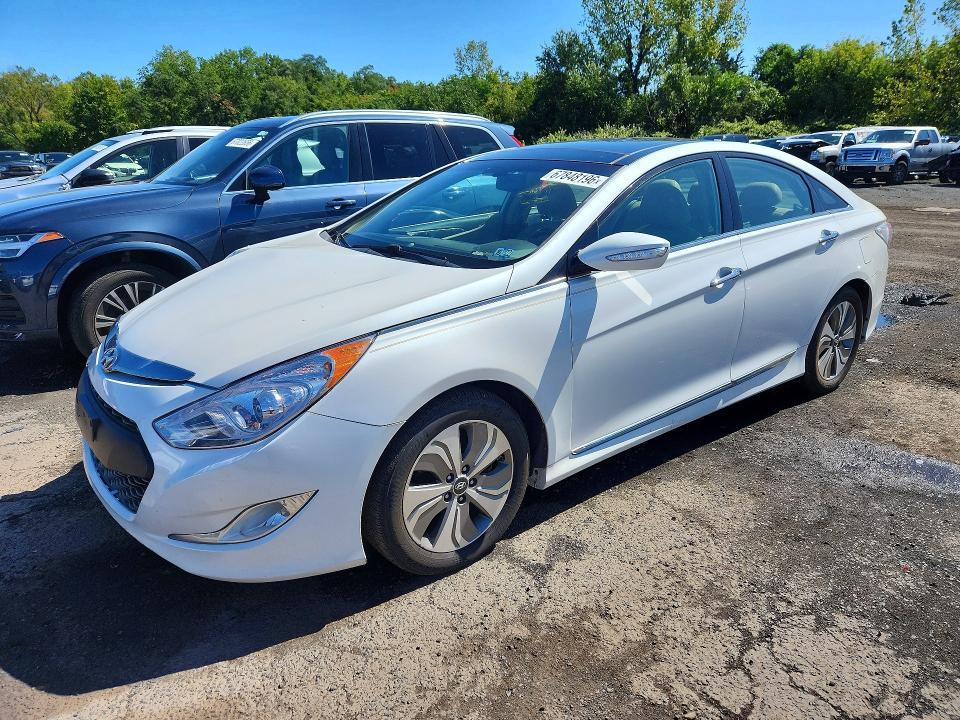 2015 Hyundai Sonata Hybrid მანქანა იყიდება აუქციონზე, vin: KMHEC4A4XFA124703, აუქციონის ნომერი: 67848196