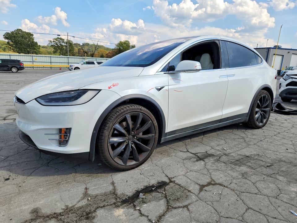 Продажа на аукционе авто 2019 Tesla Model X, vin: 5YJXCBE25KF162996, номер лота: 69208226
