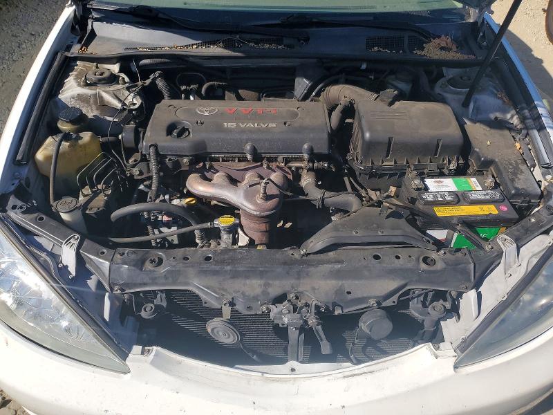 2004 Toyota Camry მანქანა იყიდება აუქციონზე, vin: JTDBE30K140279770, აუქციონის ნომერი: 70704226