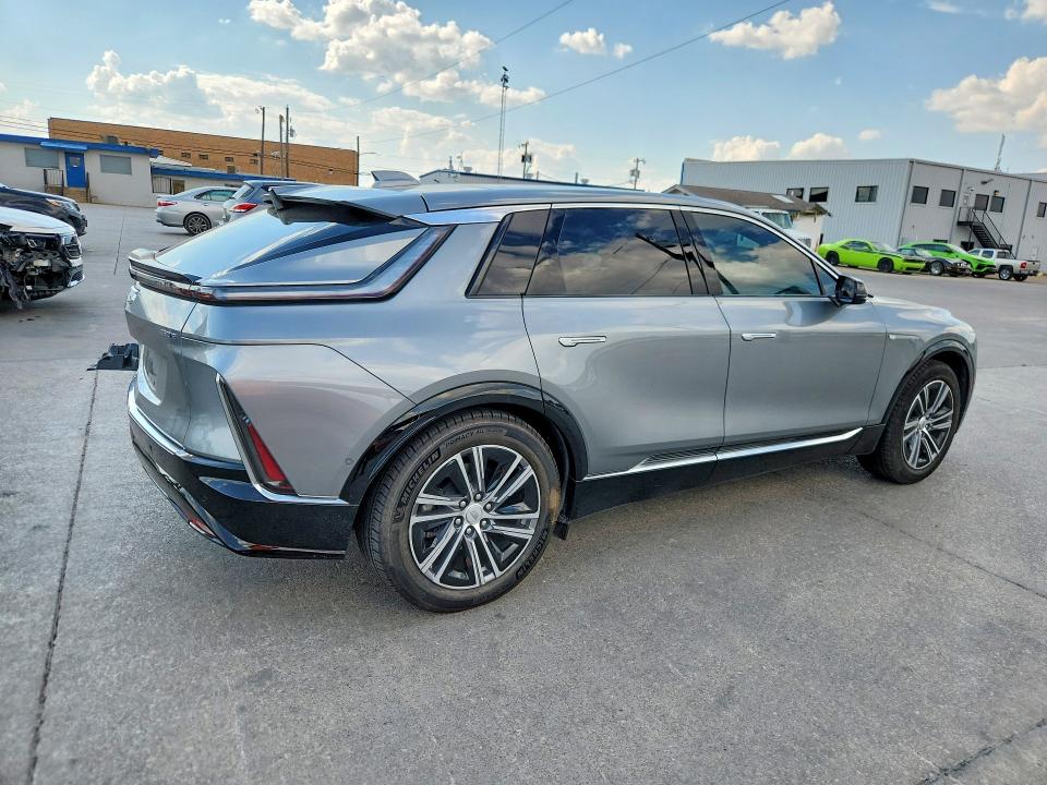 Продажа на аукционе авто 2024 Cadillac Lyriq, vin: 1GYKPPRK3RZ102932, номер лота: 69422666