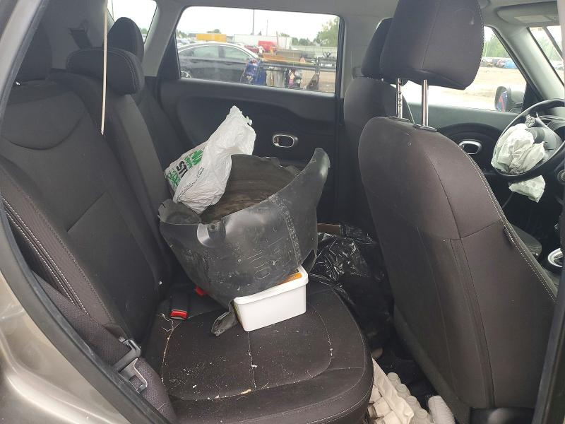 68610756 :رقم المزاد ، KNDJN2A24H7502451 vin ، 2017 Kia Soul مزاد بيع