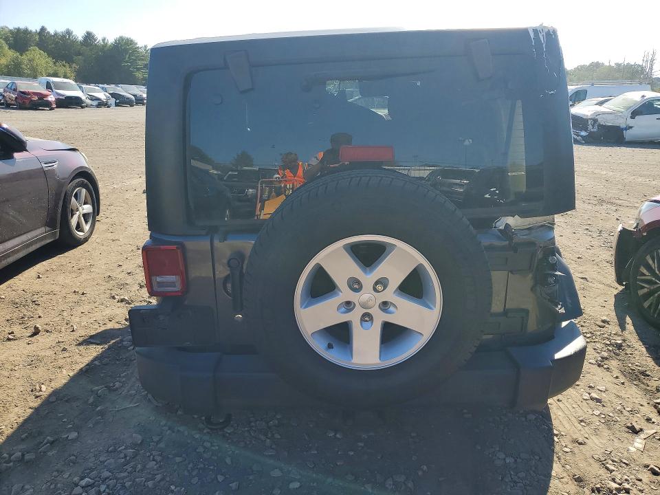 2018 Jeep Wrangler Unlimited მანქანა იყიდება აუქციონზე, vin: 1C4BJWDG3JL882412, აუქციონის ნომერი: 68207876