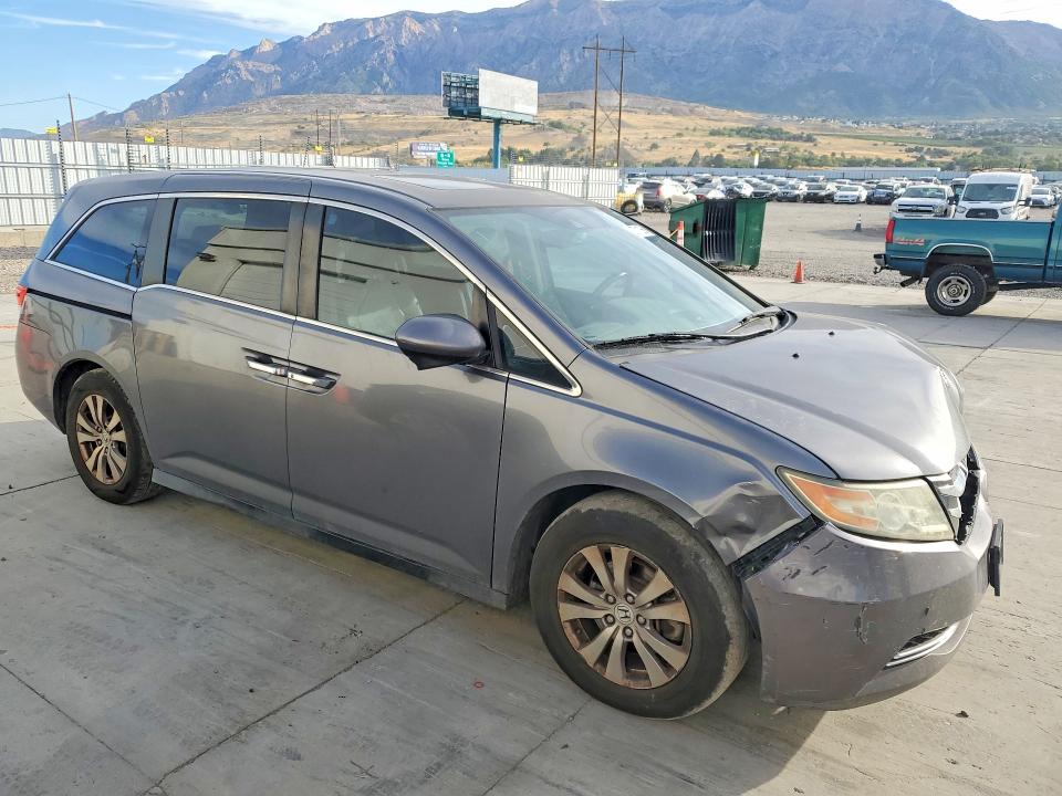 67711266 :رقم المزاد ، 5FNRL5H67EB123730 vin ، 2014 Honda Odyssey مزاد بيع