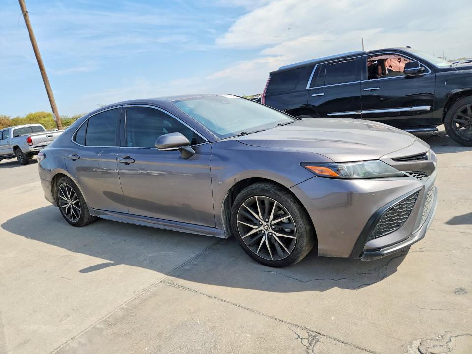 Продаж на аукціоні авто 2022 Toyota Camry, vin: 4T1G11AK2NU669335, номер лоту: 70855276