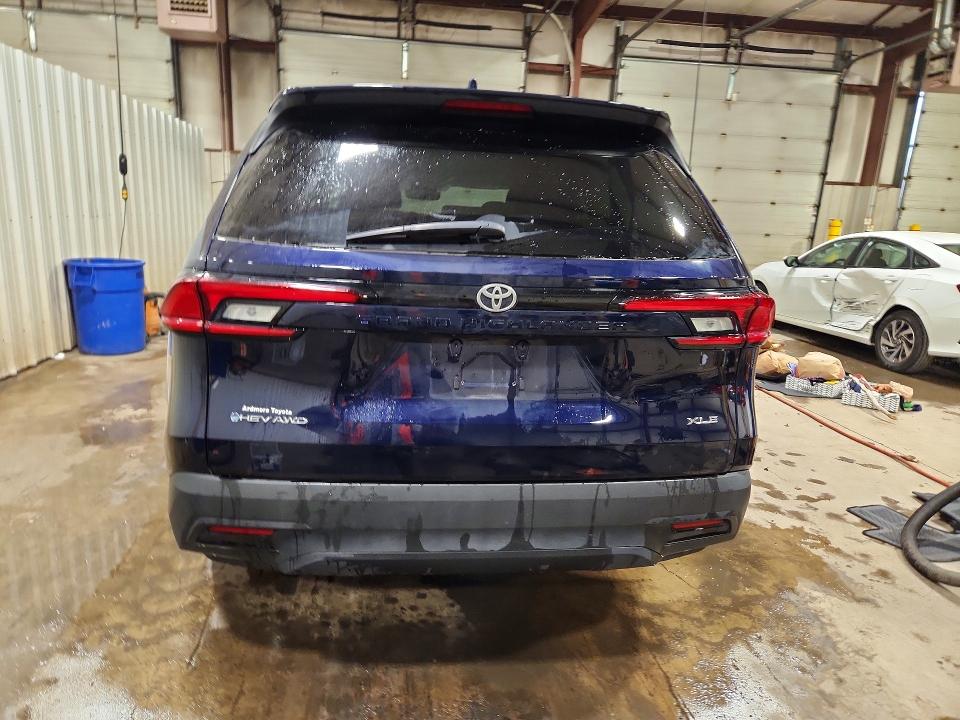 2026 Toyota Grand Highlander Hybrid მანქანა იყიდება აუქციონზე, vin: 5TDACAB51TS067332, აუქციონის ნომერი: 66072956