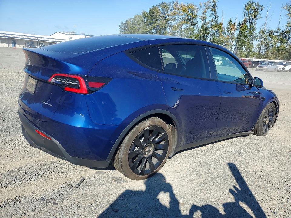 Продажа на аукционе авто 2021 Tesla Model Y, vin: 5YJYGDEE4MF073907, номер лота: 68405016
