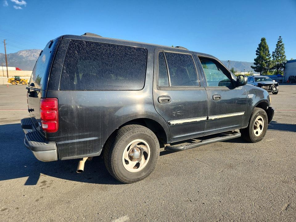 Продажа на аукционе авто 2002 Ford Expedition, vin: 1FMRU15W52LA04928, номер лота: 70909796