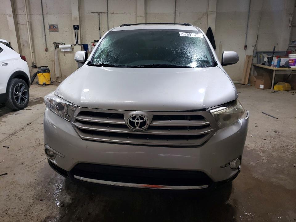 67907786 :رقم المزاد ، 5TDBK3EH7DS265651 vin ، 2013 Toyota Highlander مزاد بيع