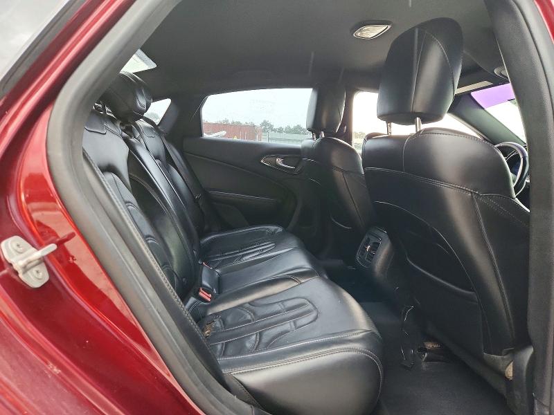 68769396 :رقم المزاد ، 1C3CCCDG9FN673902 vin ، 2015 Chrysler 200 مزاد بيع