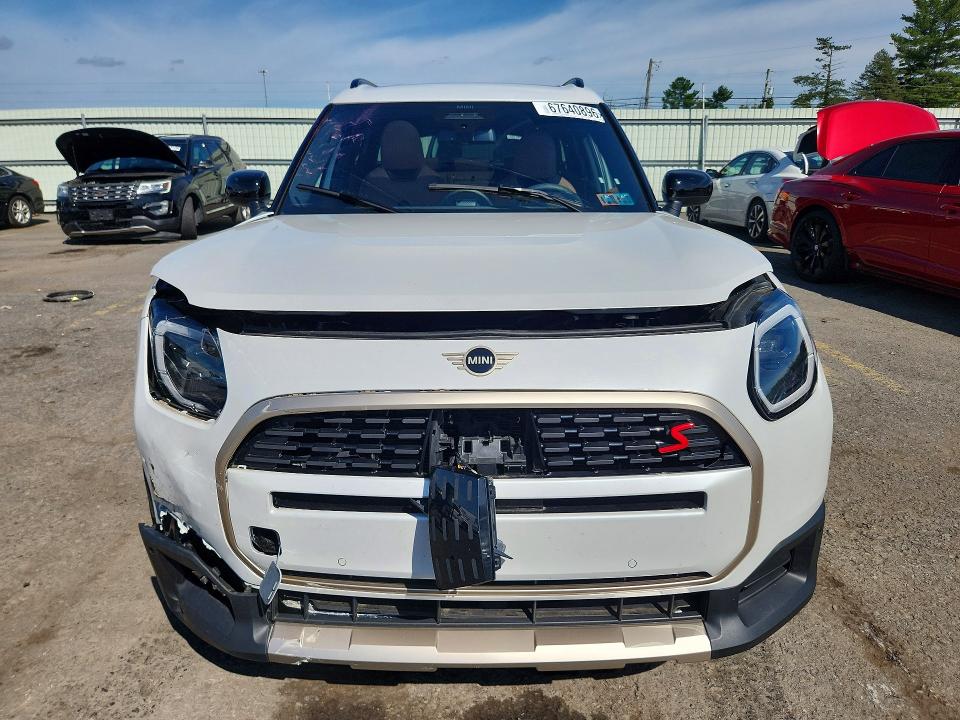 67640896 :رقم المزاد ، WMZ23GA02S7R28068 vin ، 2025 Mini Countryman مزاد بيع