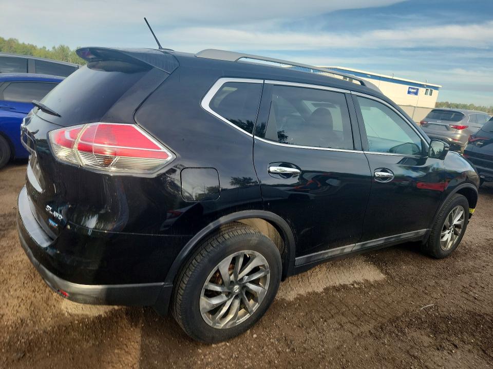 2015 Nissan Rogue მანქანა იყიდება აუქციონზე, vin: 5N1AT2MV3FC782472, აუქციონის ნომერი: 69011056