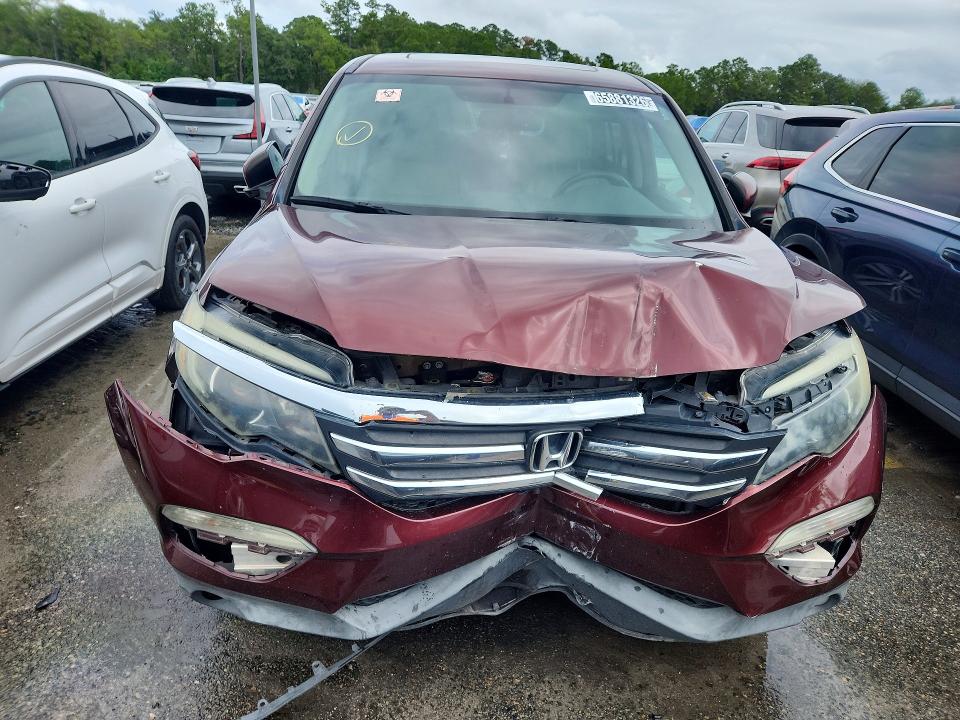 65881326 :رقم المزاد ، 5FNYF5H55JB003980 vin ، 2018 Honda Pilot مزاد بيع