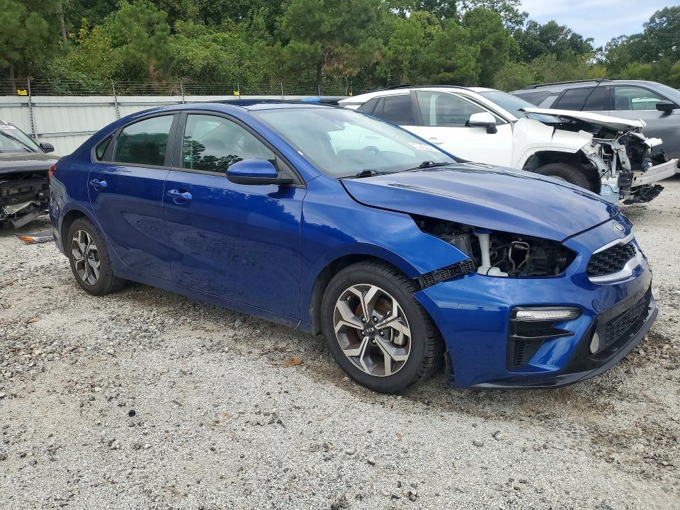 2021 Kia Forte მანქანა იყიდება აუქციონზე, vin: 3KPF24AD9ME347806, აუქციონის ნომერი: 69994846