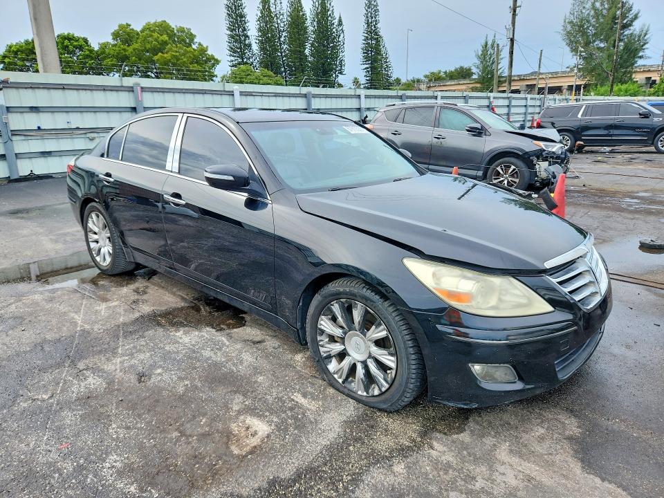 67910536 :رقم المزاد ، KMHGC4DE6AU100726 vin ، 2010 Hyundai Genesis مزاد بيع