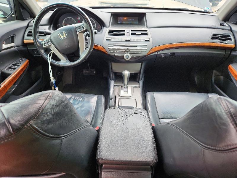 68968766 :رقم المزاد ، 1HGCP2F81BA114802 vin ، 2011 Honda Accord مزاد بيع