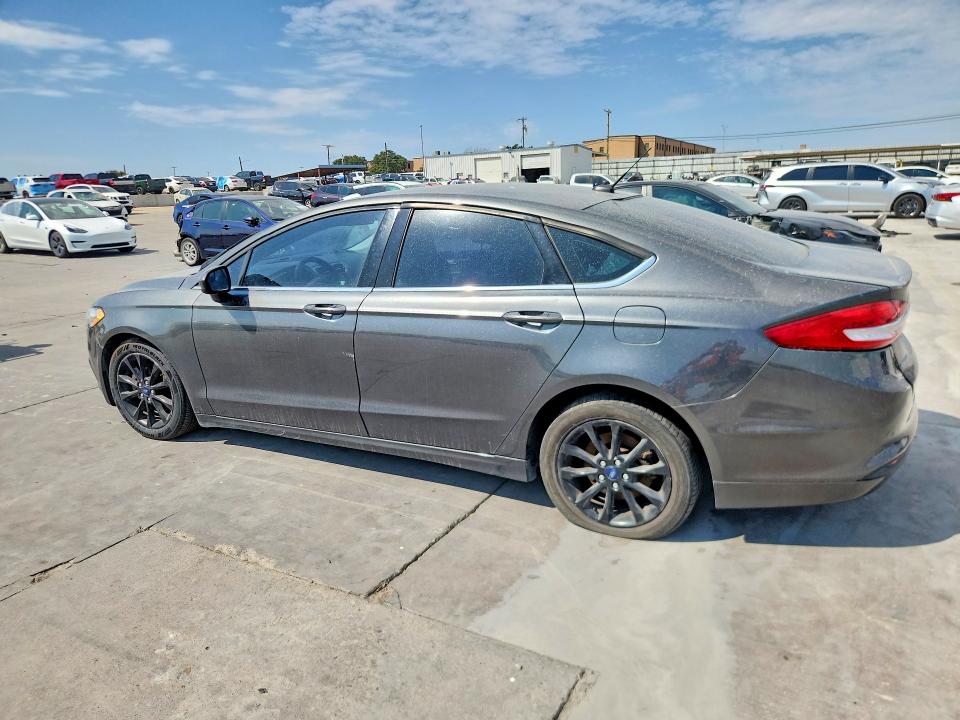 68681156 :رقم المزاد ، 3FA6P0HD3HR367229 vin ، 2017 Ford Fusion مزاد بيع