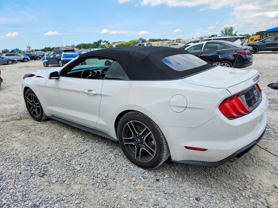 70992956 :رقم المزاد ، 1FATP8UH8L5161880 vin ، 2020 Ford Mustang مزاد بيع