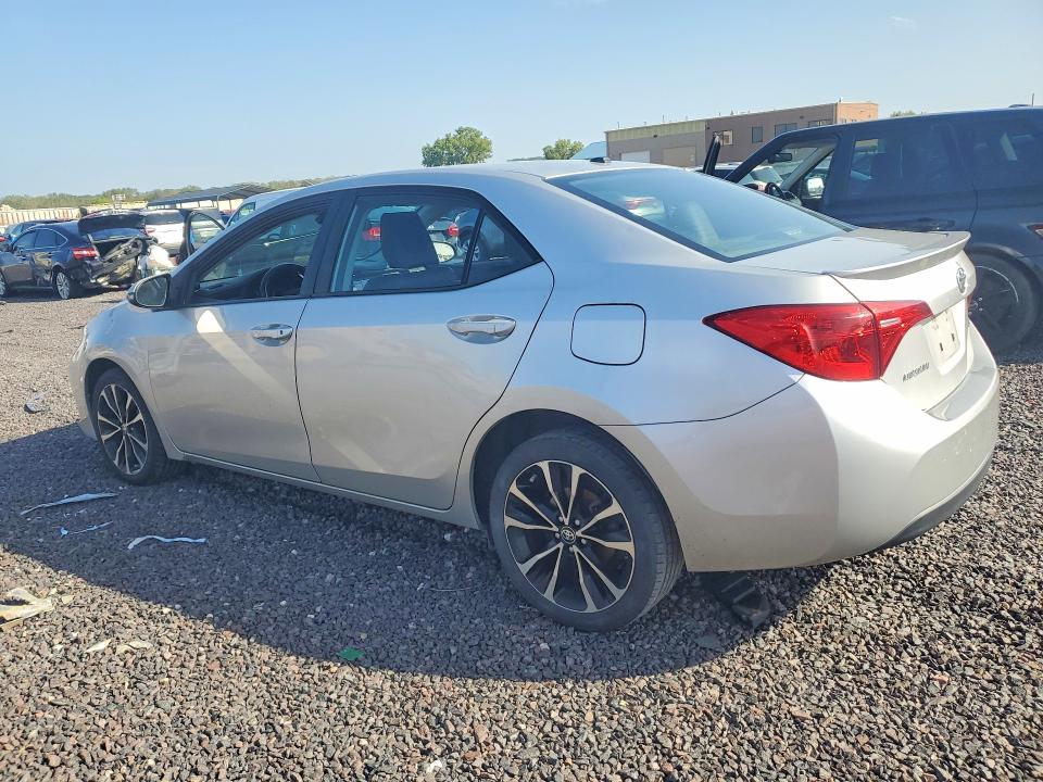 69125816 :رقم المزاد ، 5YFBURHE5HP638652 vin ، 2017 Toyota Corolla مزاد بيع