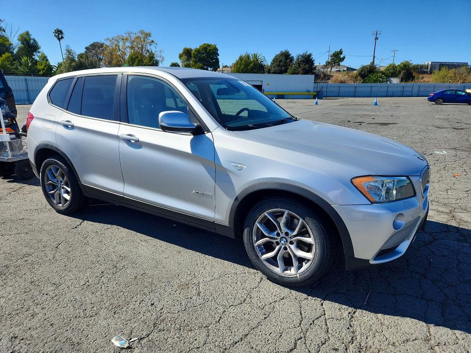 2011 Bmw X3 მანქანა იყიდება აუქციონზე, vin: 5UXWX7C52BL731177, აუქციონის ნომერი: 70891816
