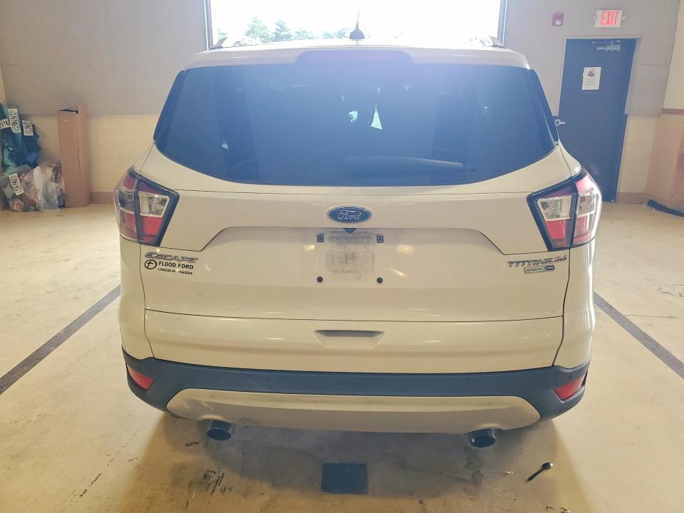 Продаж на аукціоні авто 2017 Ford Escape, vin: 1FMCU9J91HUA06974, номер лоту: 68205496