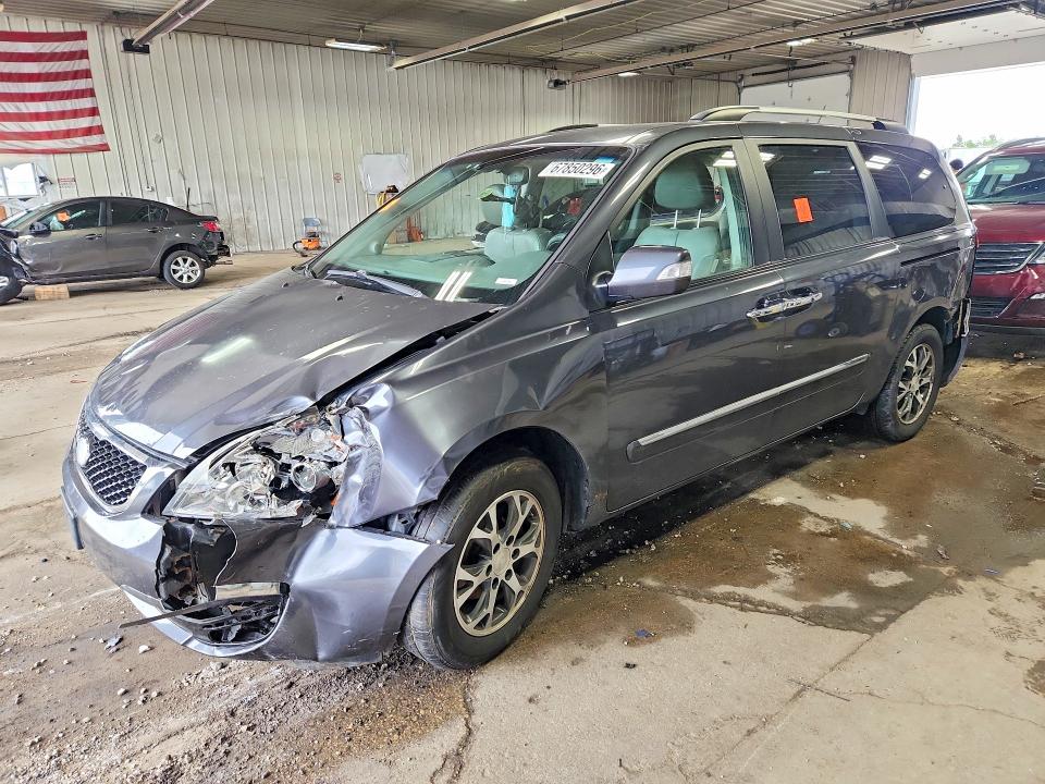 67850296 :رقم المزاد ، KNDMH4C76E6565562 vin ، 2014 Kia Sedona مزاد بيع