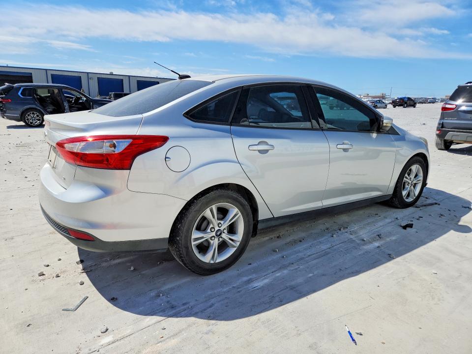 Продажа на аукционе авто 2014 Ford Focus, vin: 1FADP3F22EL445617, номер лота: 69351846