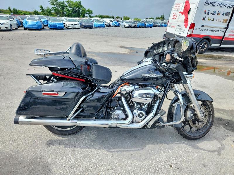 69389886 :رقم المزاد ، 1HD1KBC1XLB634437 vin ، 2020 Harley-davidson Flhx مزاد بيع