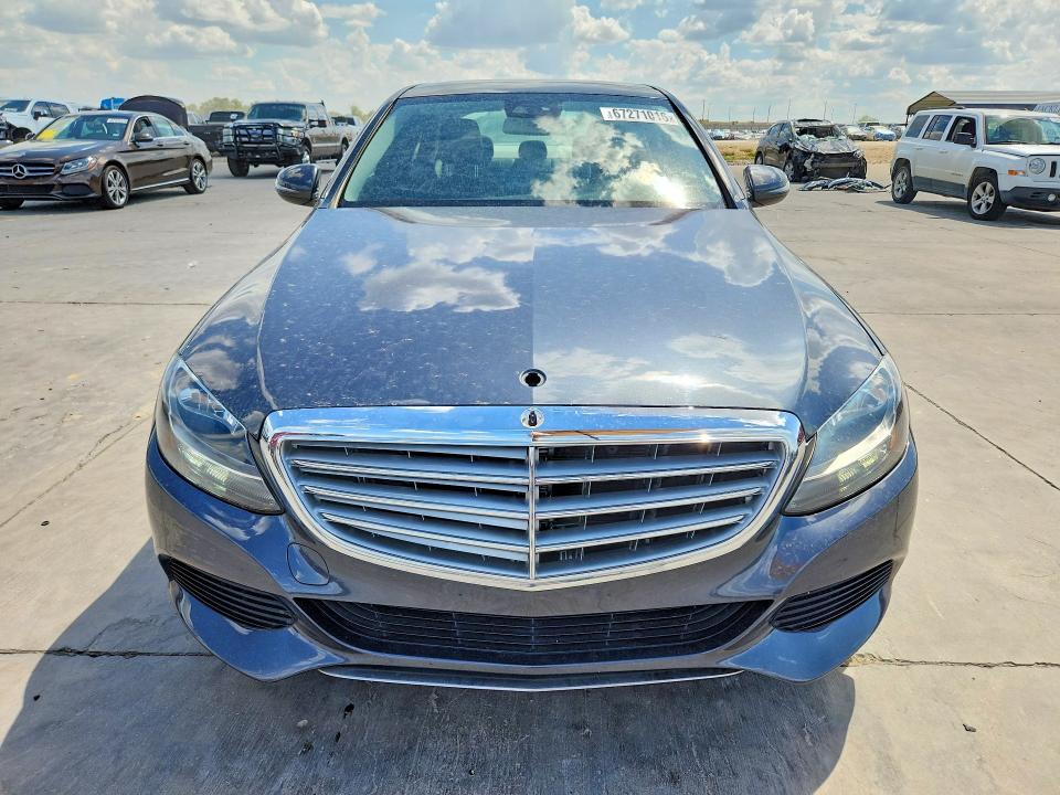 67271016 :رقم المزاد ، 55SWF4KB0GU131115 vin ، 2016 Mercedes-benz C مزاد بيع