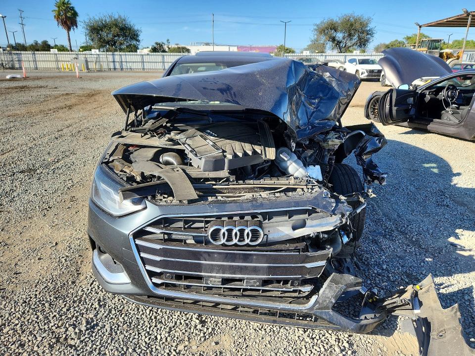 70359836 :رقم المزاد ، WAUABAF42MA086651 vin ، 2021 Audi A4 مزاد بيع
