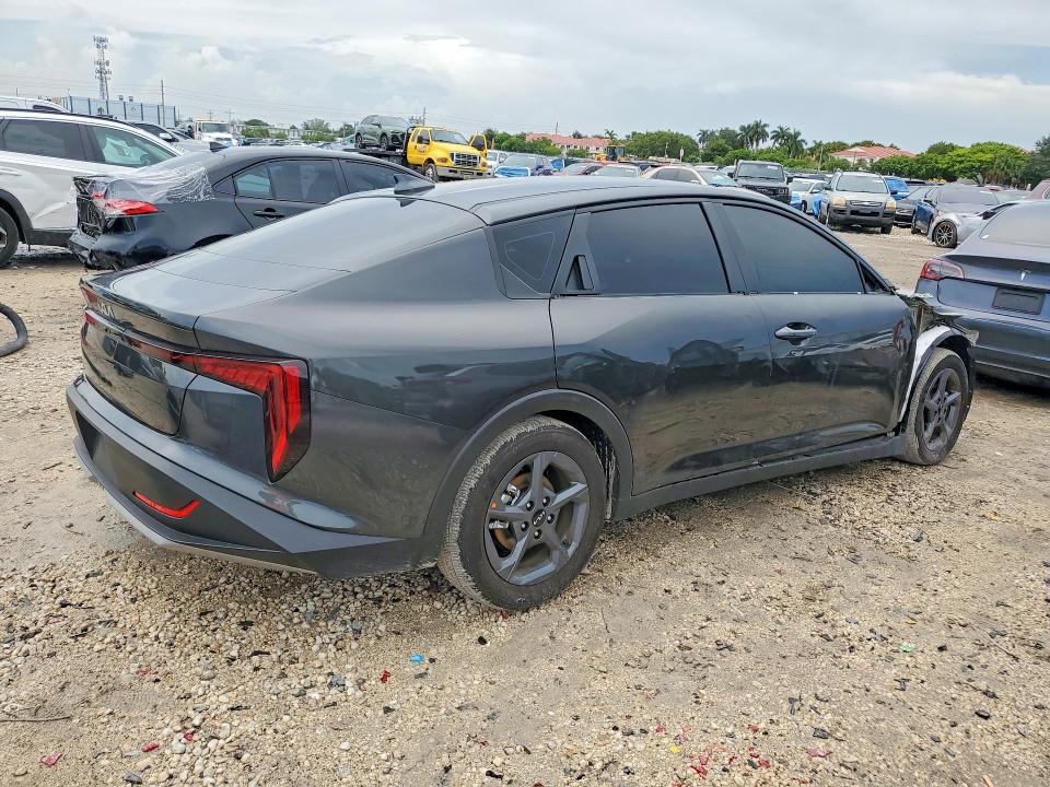 2026 Kia K4 მანქანა იყიდება აუქციონზე, vin: 3KPFT4DE9TE327734, აუქციონის ნომერი: 68166286
