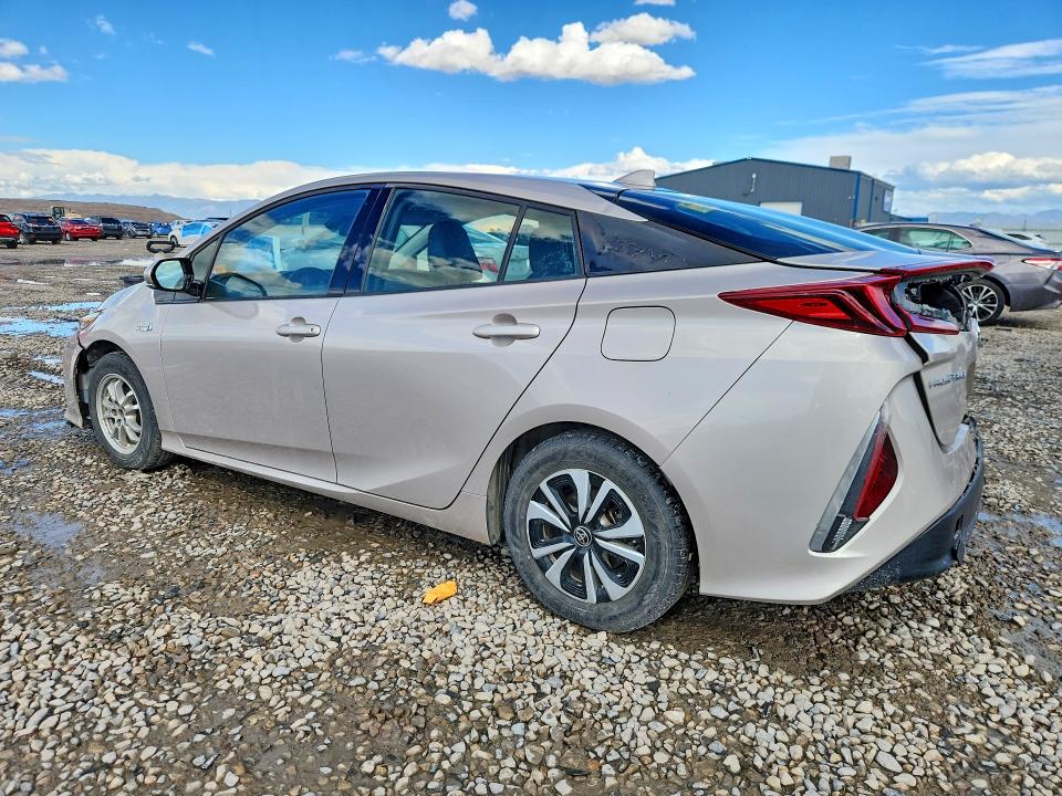 Продажа на аукционе авто 2017 Toyota Prius Prime, vin: JTDKARFP8H3021008, номер лота: 69231666