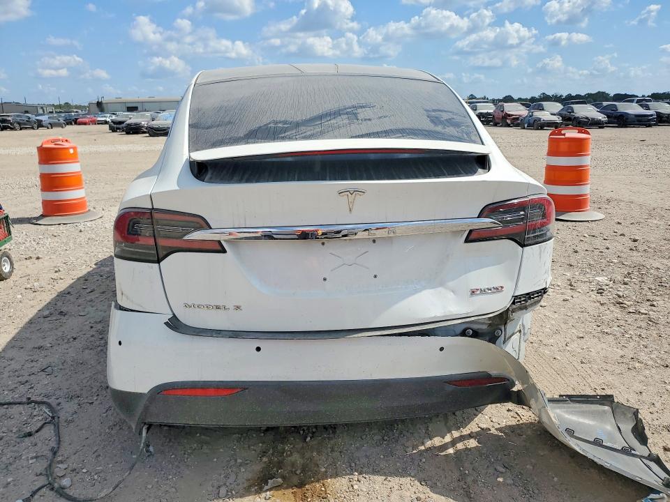 2016 Tesla Model X მანქანა იყიდება აუქციონზე, vin: 5YJXCBE49GF016562, აუქციონის ნომერი: 68869946