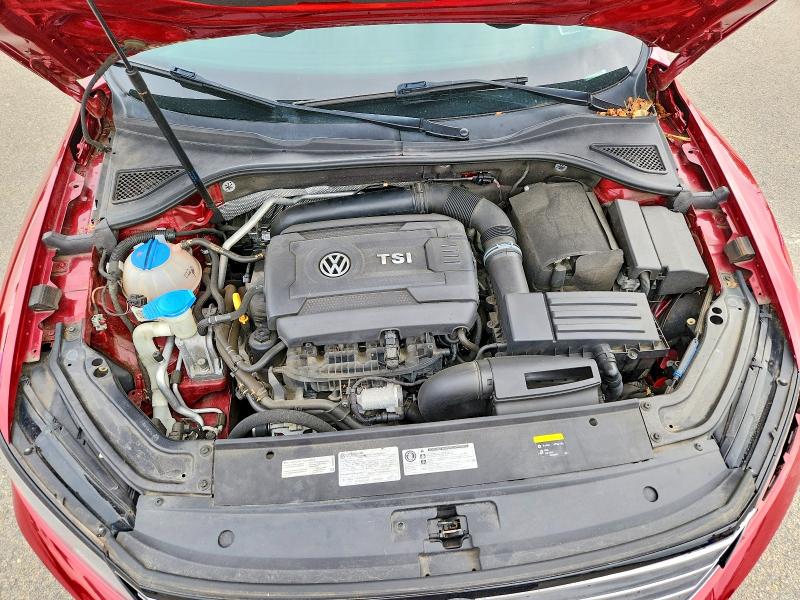 68282286 :رقم المزاد ، 1VWBT7A37HC055795 vin ، 2017 Volkswagen Passat مزاد بيع