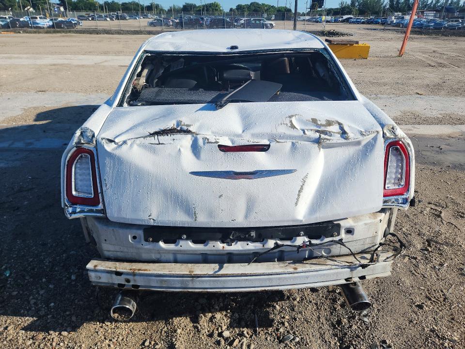 2013 Chrysler 300c მანქანა იყიდება აუქციონზე, vin: 2C3CCAET5DH675720, აუქციონის ნომერი: 68772526