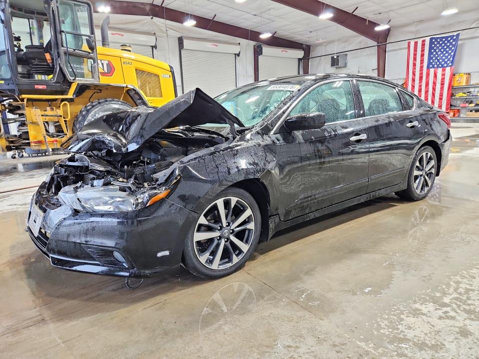 2017 Nissan Altima მანქანა იყიდება აუქციონზე, vin: 1N4AL3AP0HC138629, აუქციონის ნომერი: 68304076