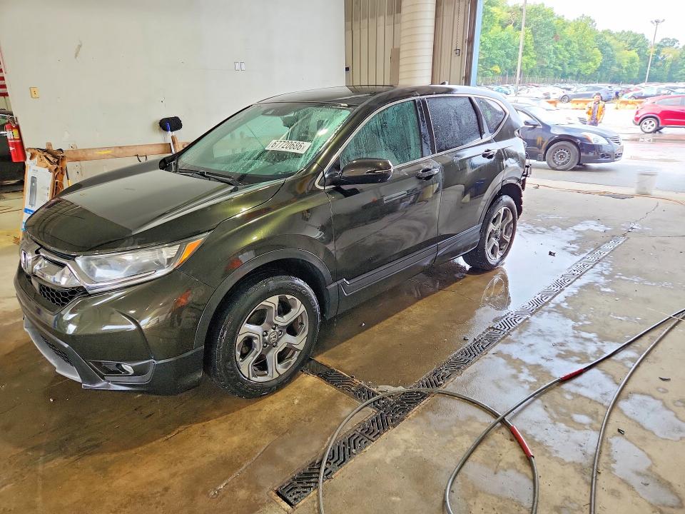 67720686 :رقم المزاد ، 5J6RW2H8XHL011734 vin ، 2017 Honda Cr-v مزاد بيع